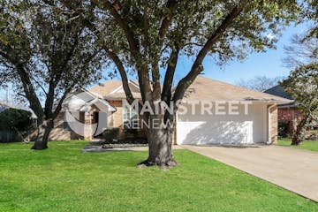 922 Bayfield Dr Denton, TX 76209